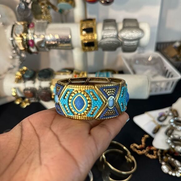 DENKAYS CHARMED BRACLET BANGLES - Picture 13 of 16